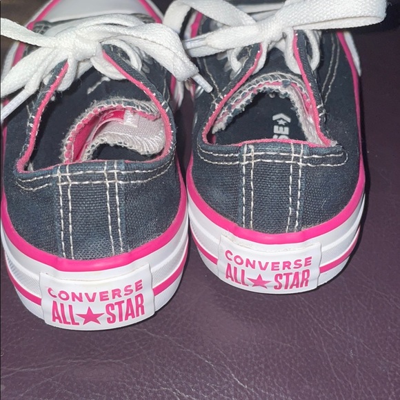 Converse - Picture 2 of 5